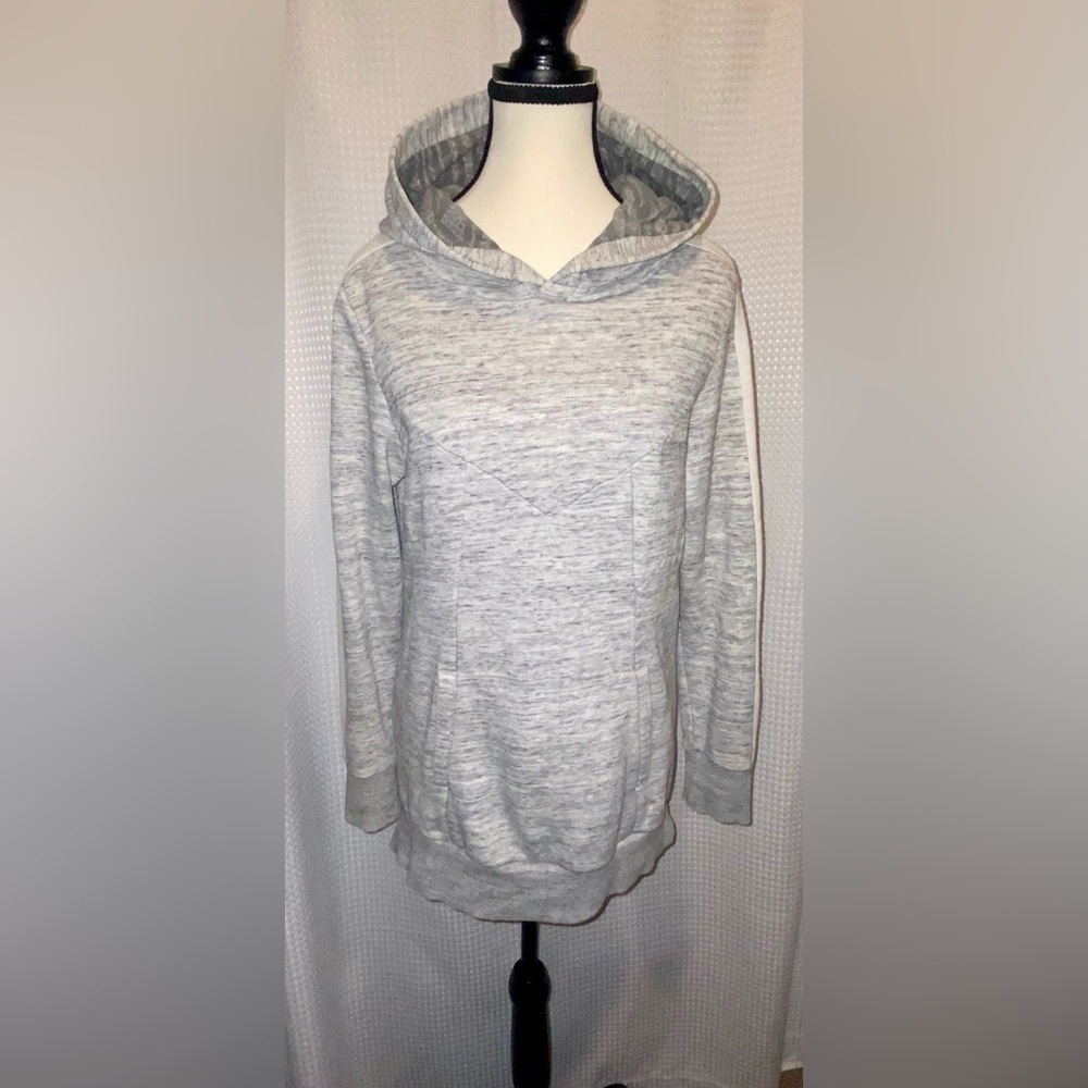 Women’s Puma heathered gray & beige‎ hoodie longer at the back size Medium